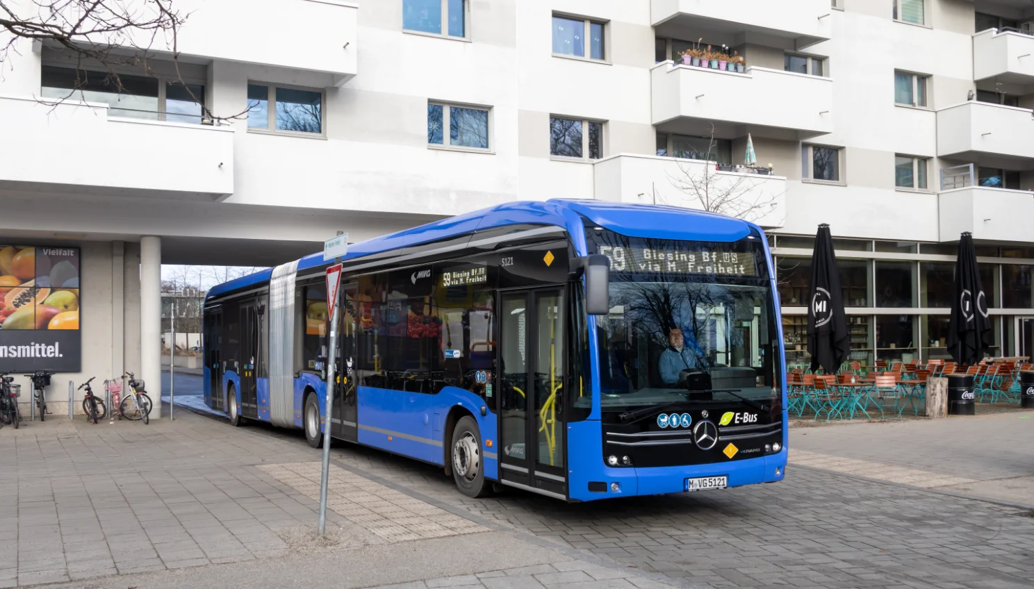 Neuer E-Bus Neuer E-Bus